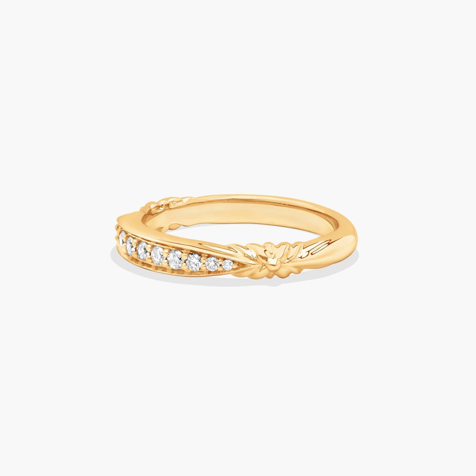 Pavé Graduated Diamond Wedding Ring In 14K Yellow Gold (3.00mm)